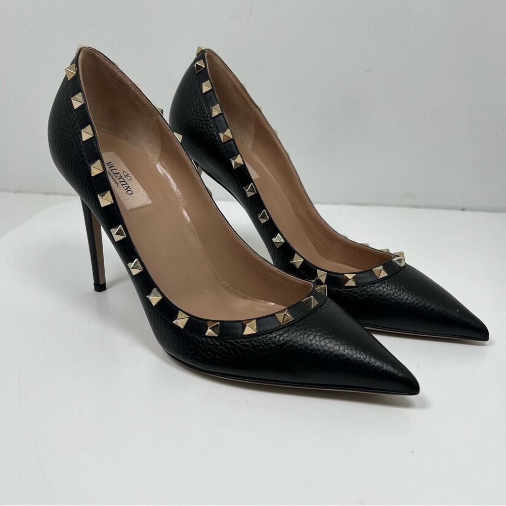 Valentino Garvani Rock Stud Sthiletto Heels Black Leather Size 10